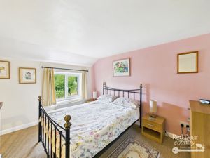 Snowdrop Cottage- click for photo gallery